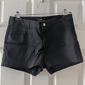 NWT! H&M Black High Waist Shorts